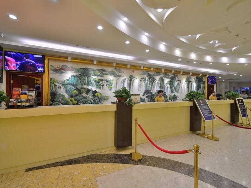 Greentree Alliance Beijing West Railway Station Zhanqian North Square Hotel Bagian luar foto